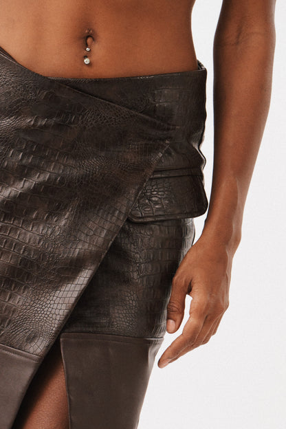 Caractère Gras Leather Skirt